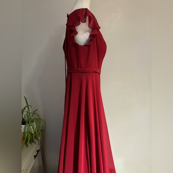 Azazie Claudine Elegant Bridesmaid Dress – Burgundy, Size A18 (Plus) - Picture 5 of 12